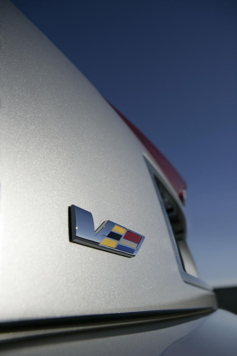  Cadillac XLR-V 2006 года  (фото 34 из 58)